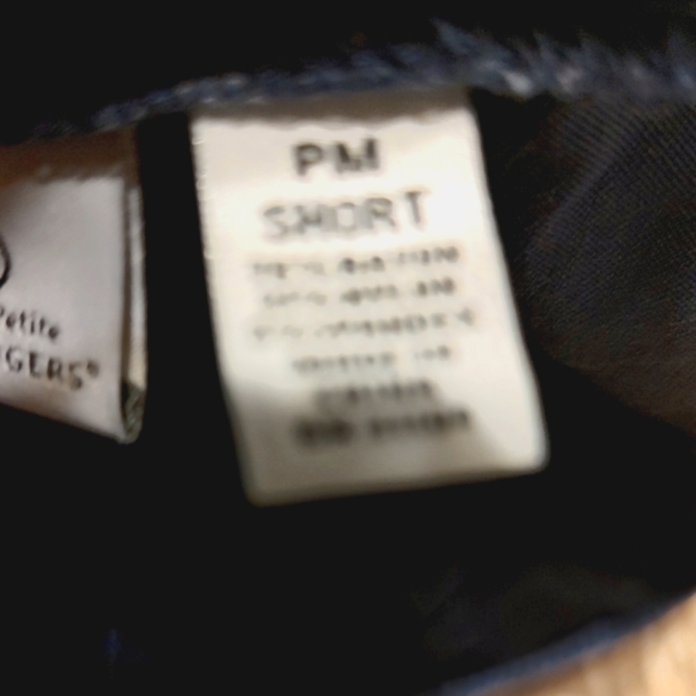 💙 Polished Ultra Dark Blue Sharkskin Tailored Capris - MPS - Picture 7 of 8
